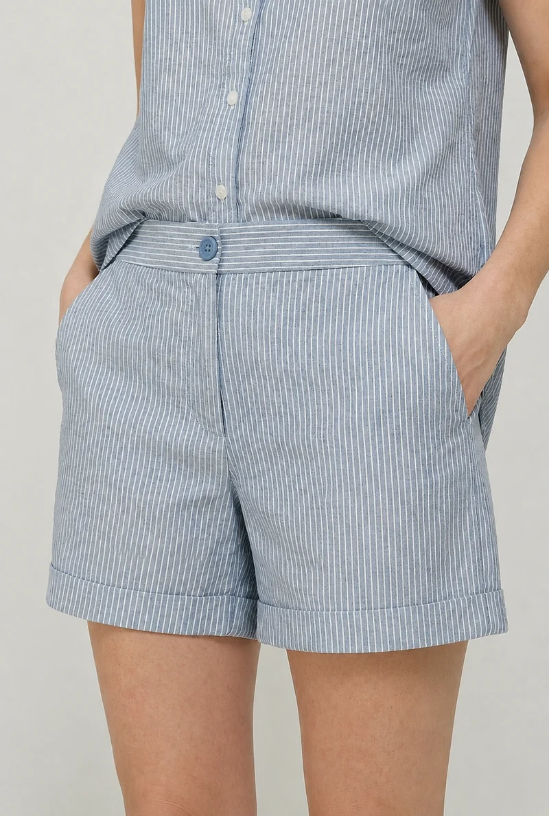 Le short en coton rayé