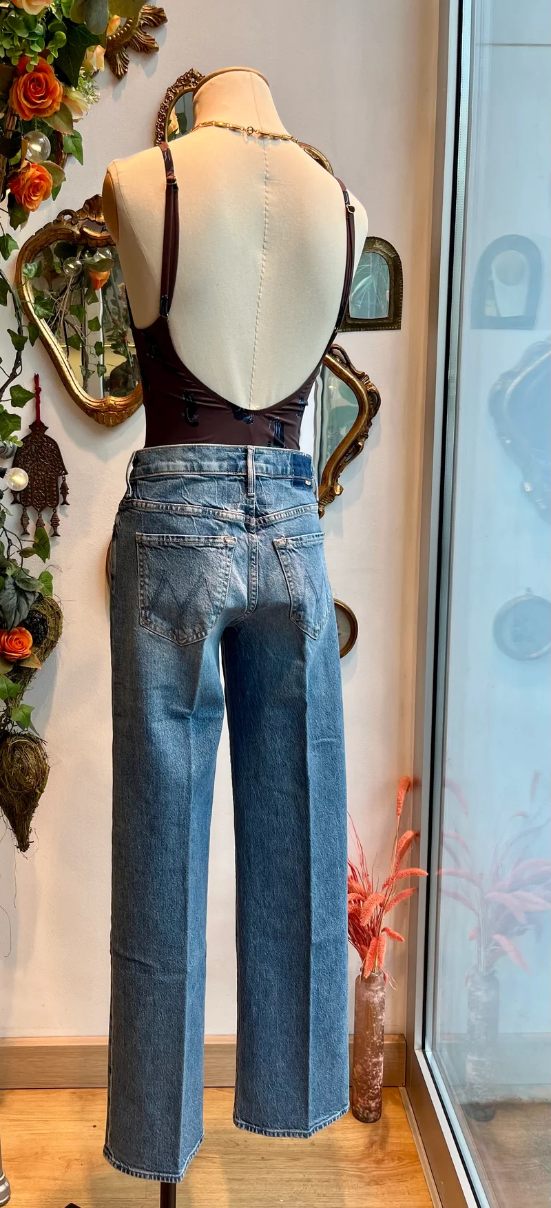 Jean droit taille mi-haute