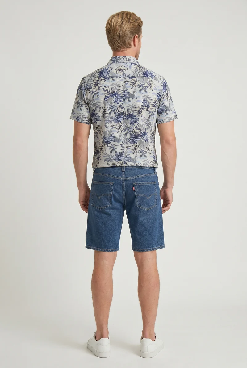La chemise à motif sans froissement