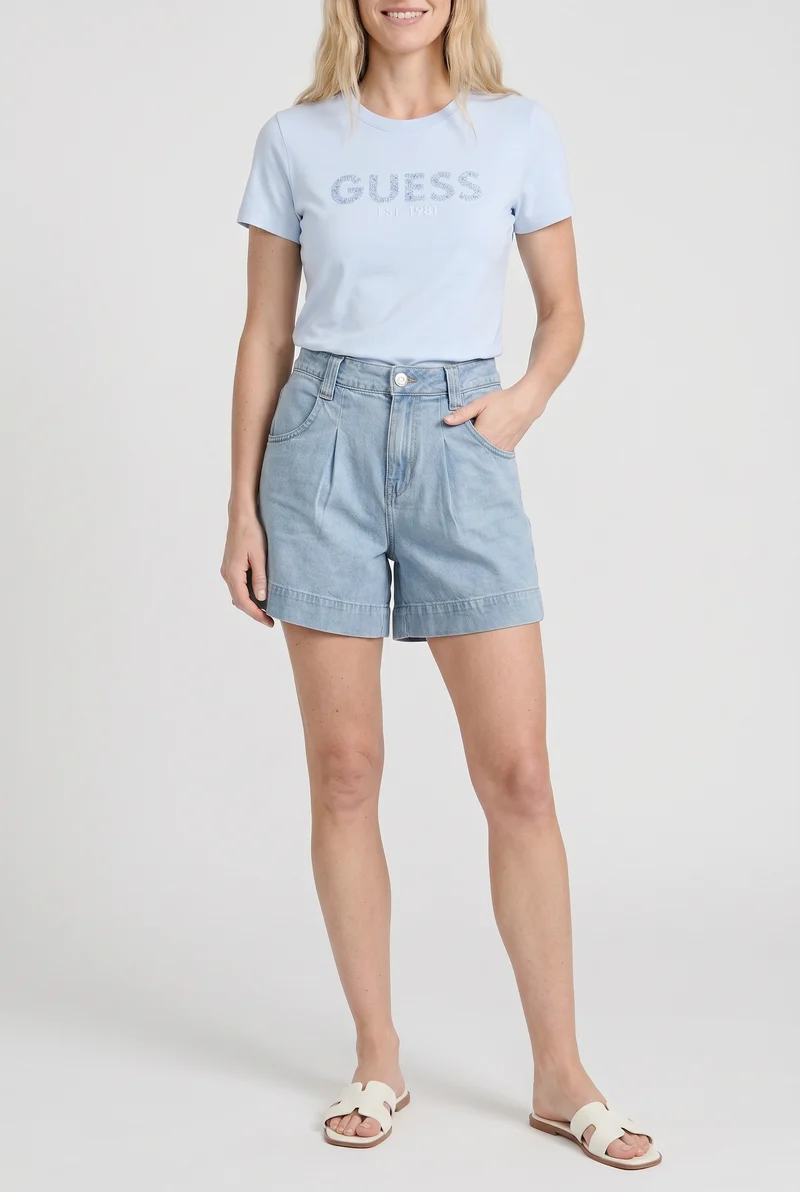 Le short à plis taille haute