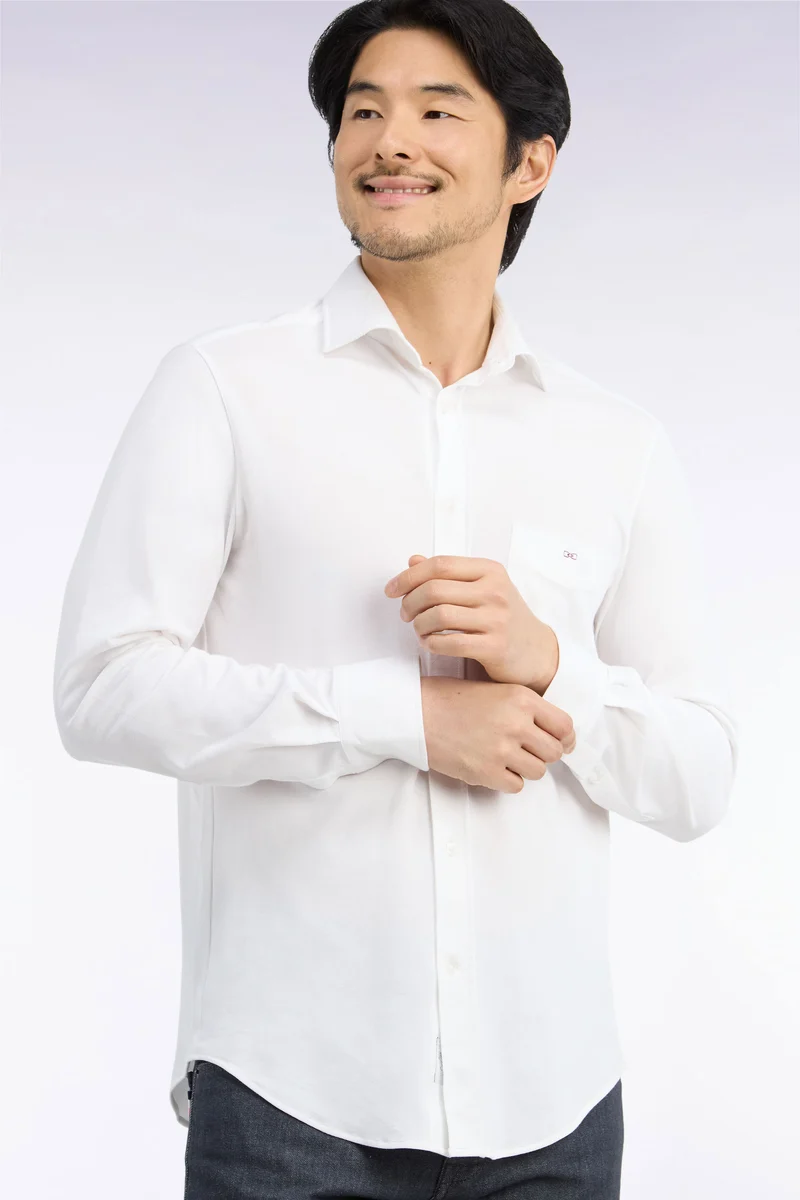 Chemise unie en coton blanc coupe droite