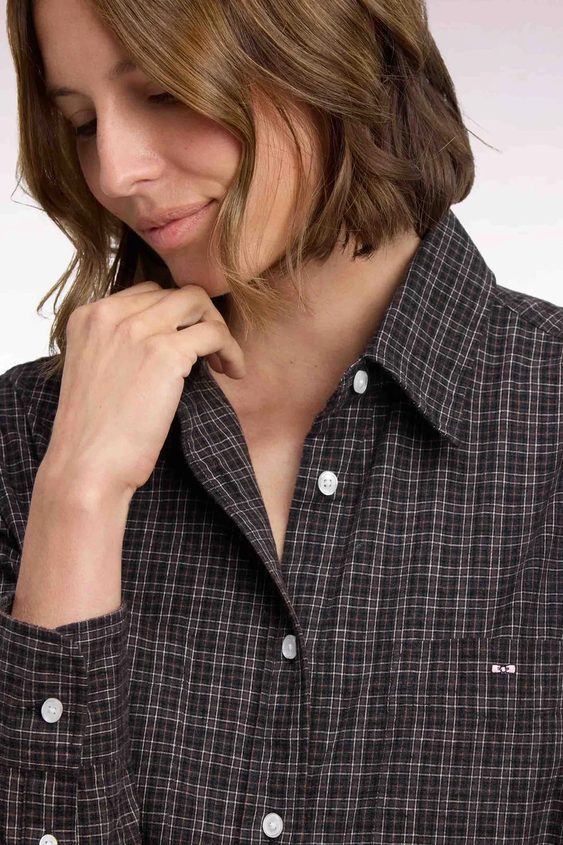 Chemise à carreaux en coton noir coupe décontractée