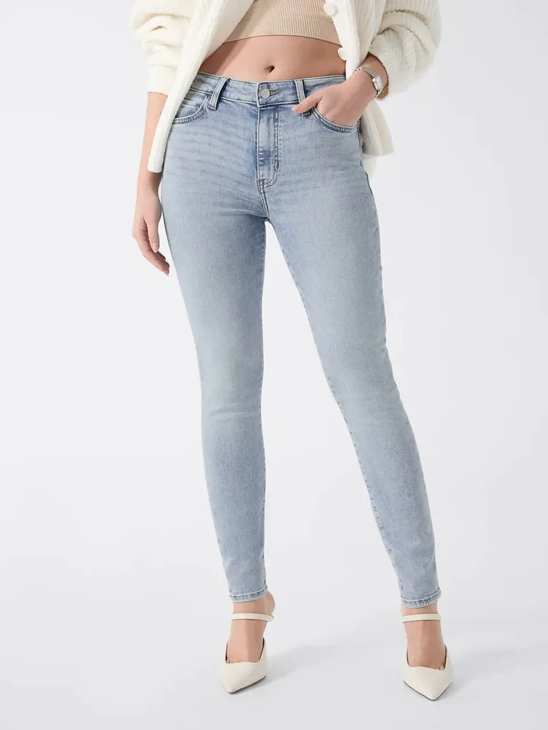 Le jeans Guess bleu pastelle | Modèle 1981 Skinny