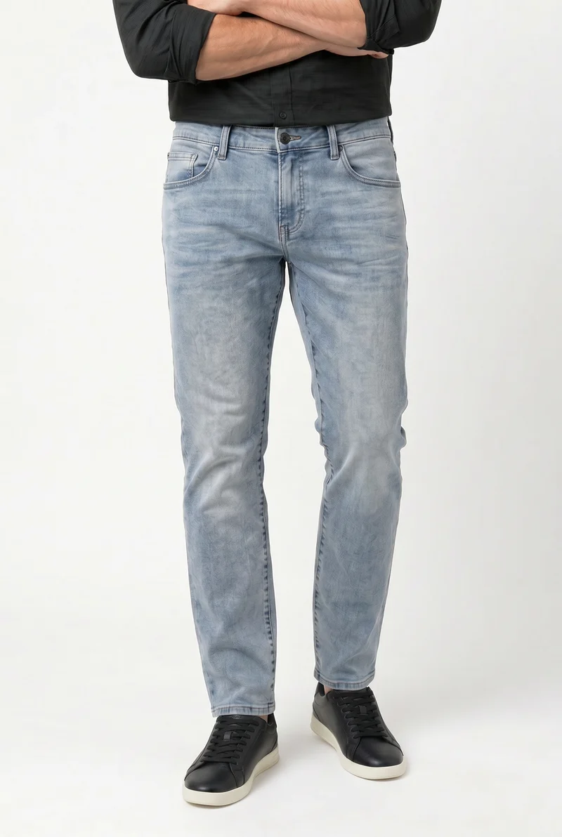 Le jeans étroit