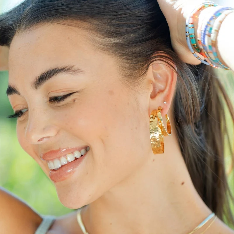 Perfectly Gilded Hoops: Gold / Medium
