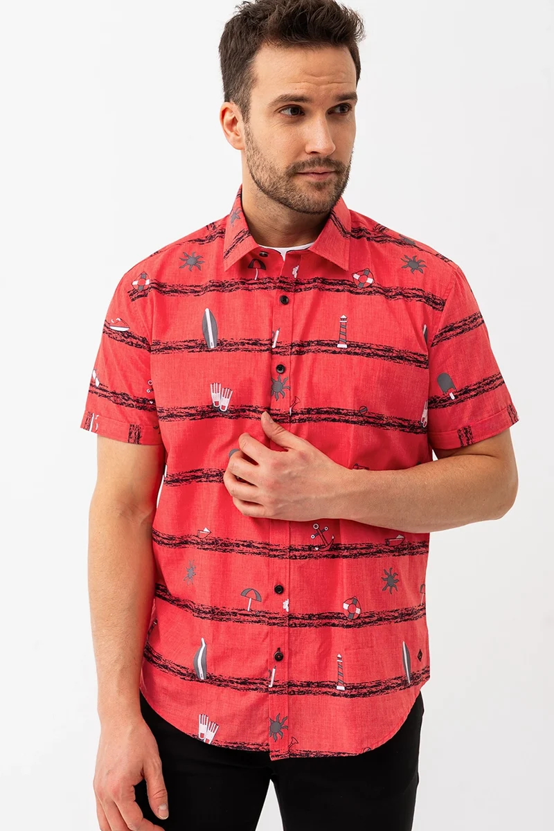 La chemise imprimée plage