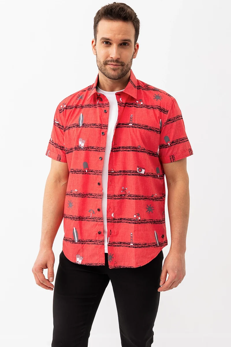 La chemise imprimée plage