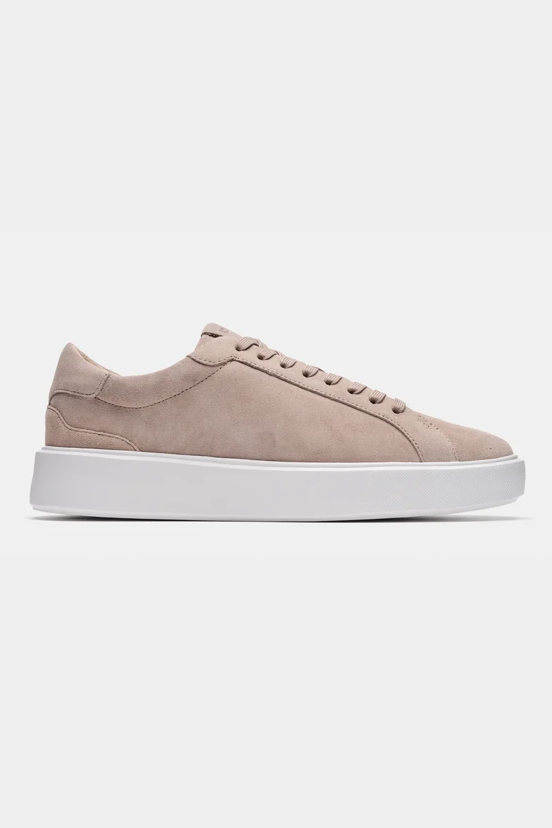 Baskets en daim beige avec confort luxueux pour hommes
