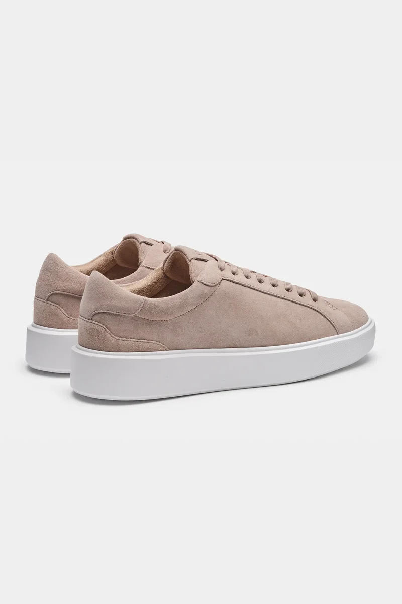 Baskets en daim beige avec confort luxueux pour hommes