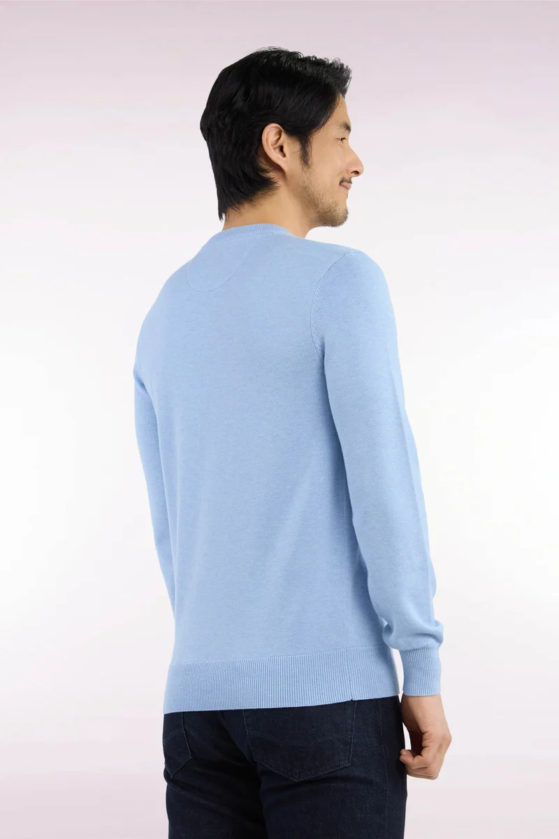 Pull col rond en laine et coton ciel coupe droite