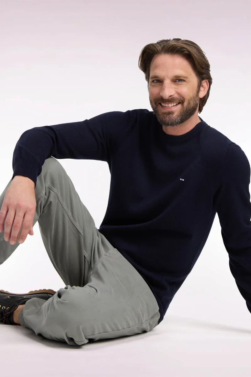 Pull col rond en laine et coton marine coupe droite