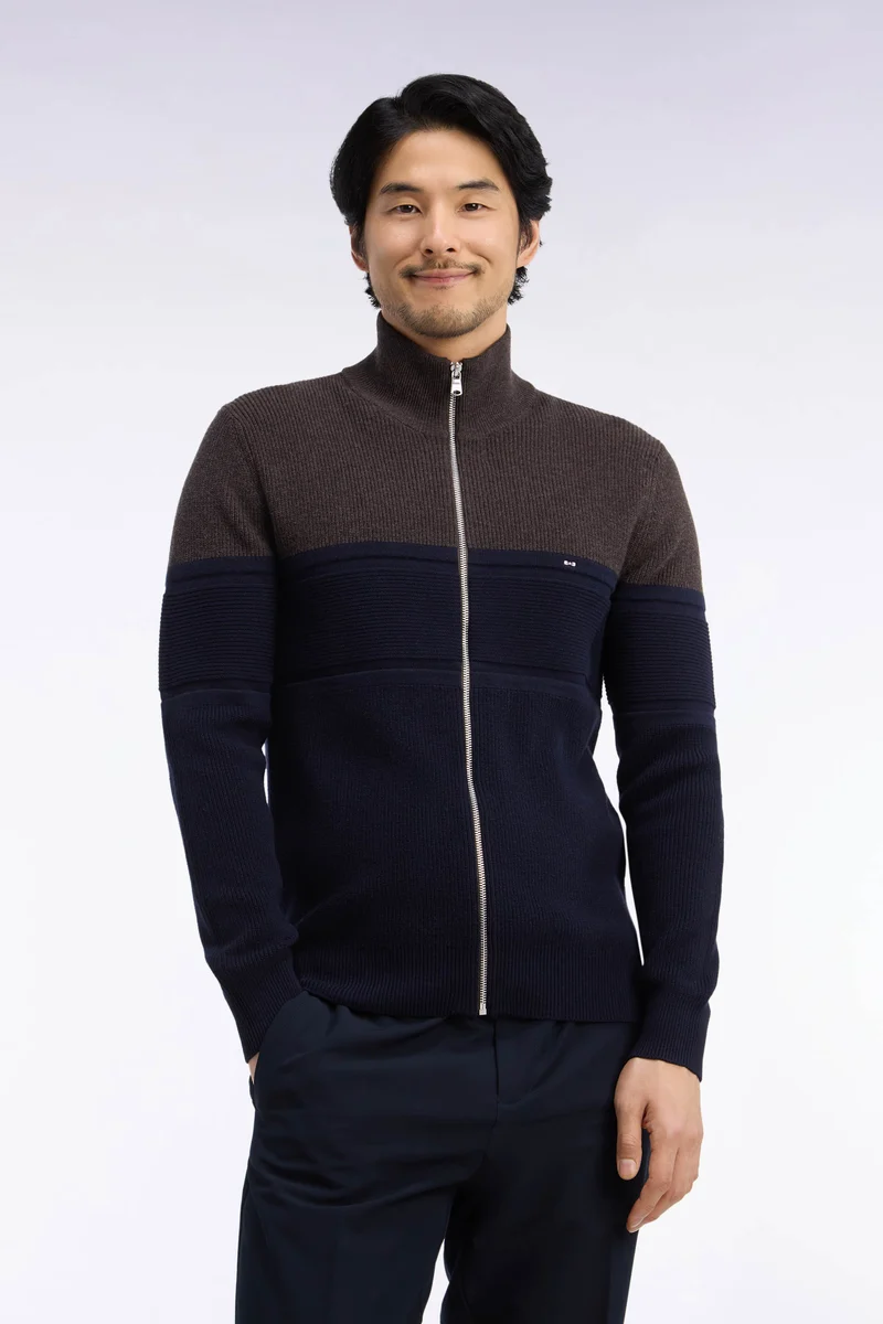 Cardigan zippé bicolore en laine mérinos marine et marron coupe droite