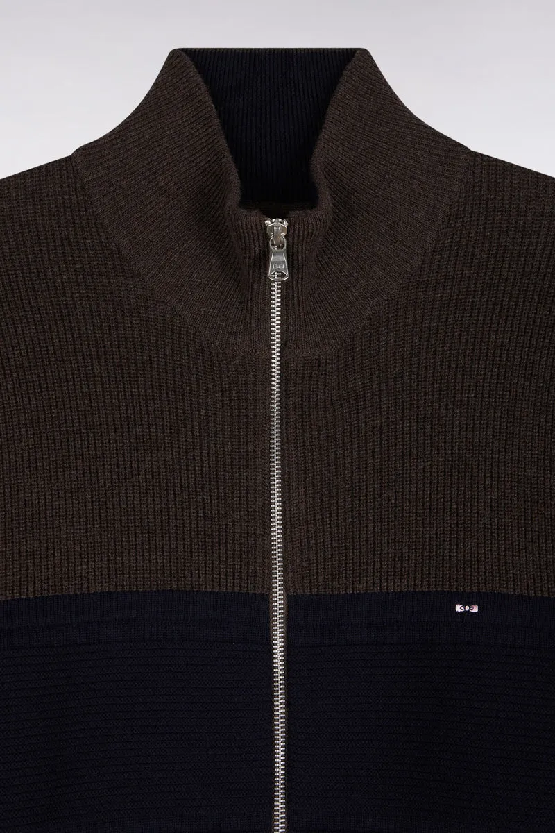 Cardigan zippé bicolore en laine mérinos marine et marron coupe droite
