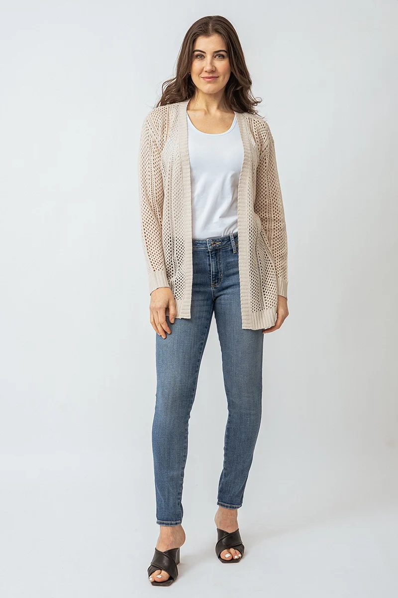 Le cardigan en tricot ajouré