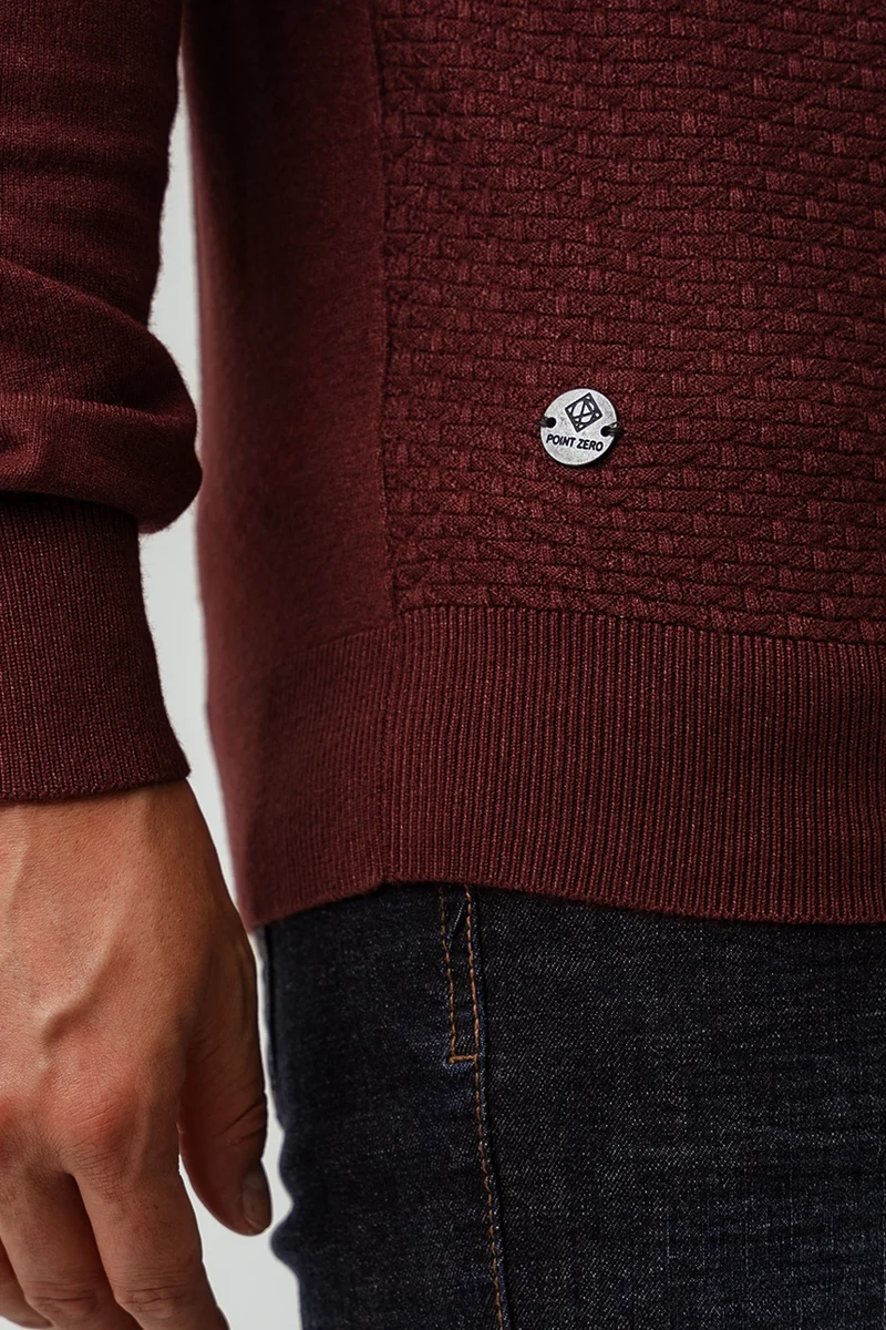 Le chandail en tricot col zippé