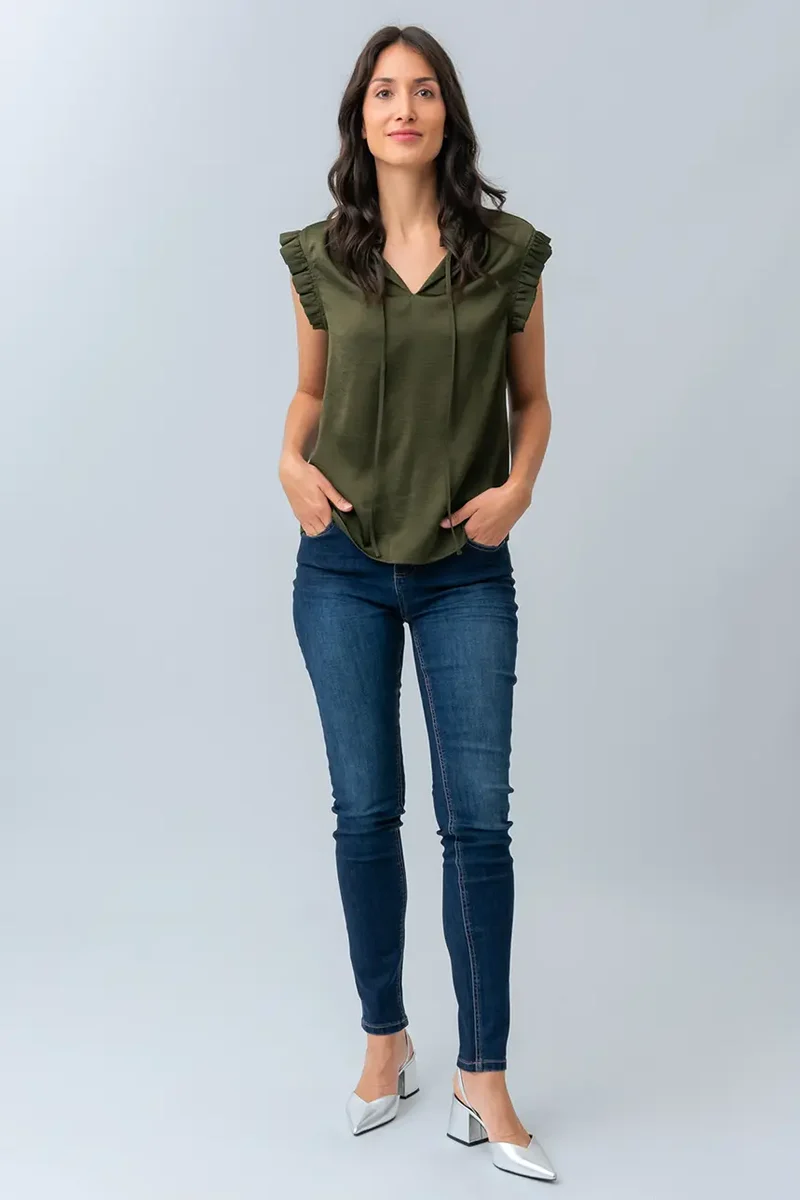 Le jeans étroit 2 boutons| Modèle Sophia