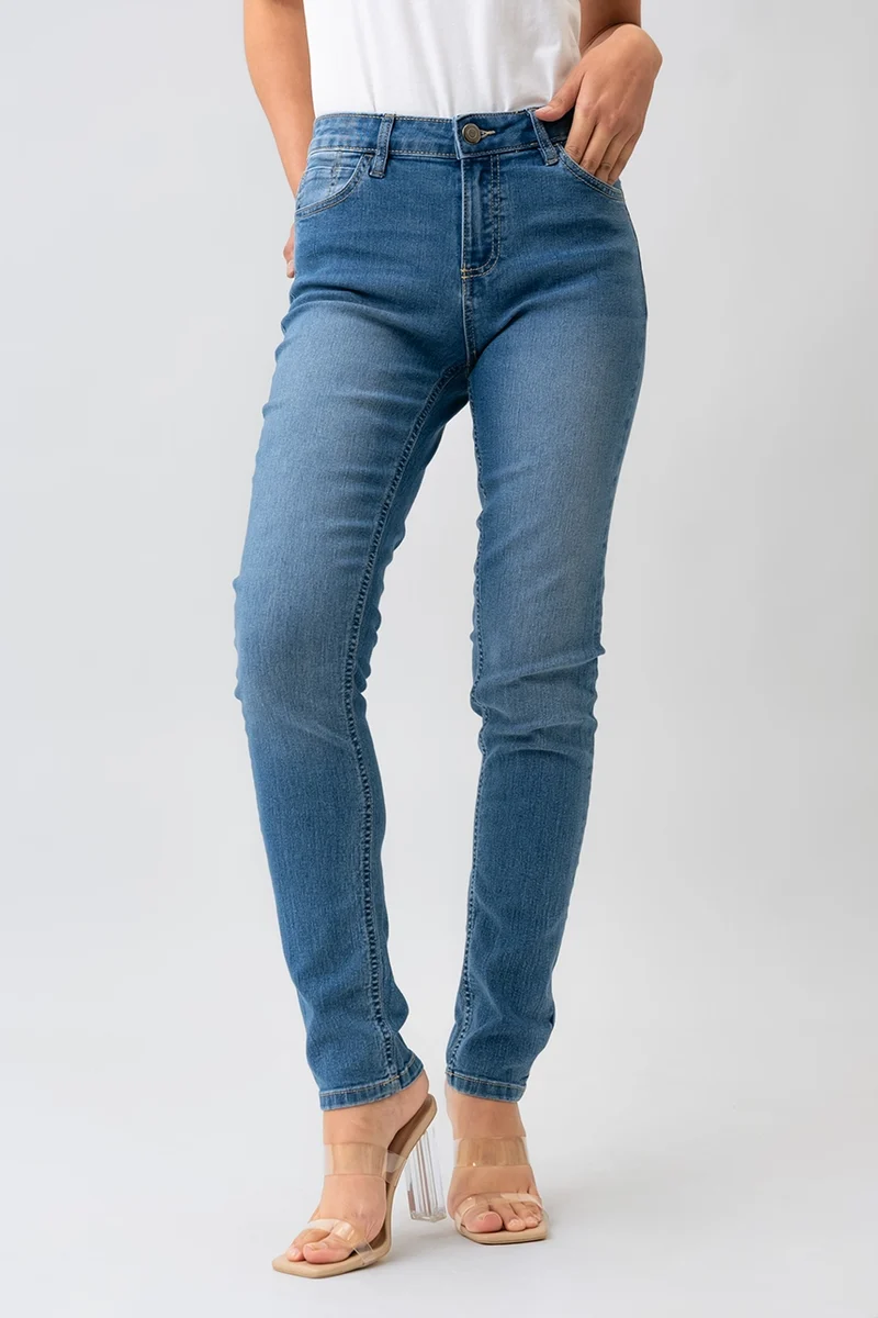Le jeans anniversaire ÉTROIT