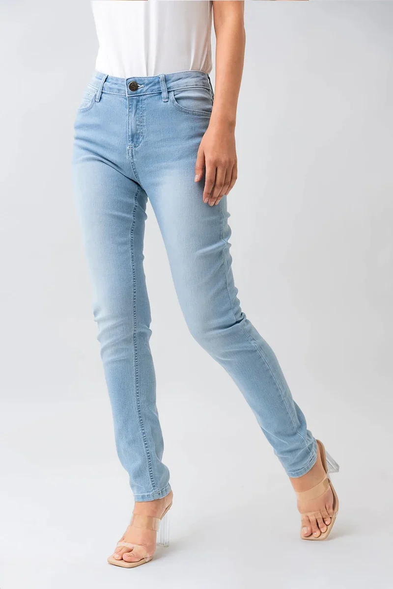 Le jeans anniversaire ÉTROIT