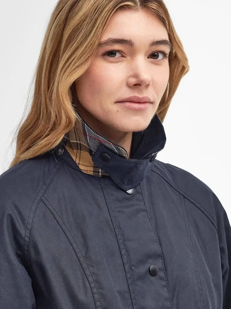 Veste Beadnell Barbour marine en coton ciré