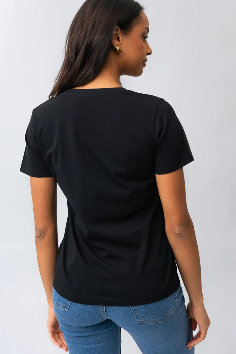 Le t-shirt basique col rond