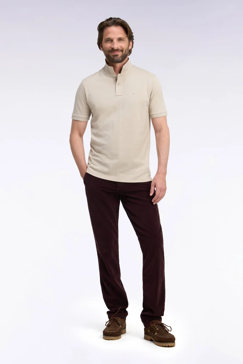 Pantalon chino sans plis en velours côtelé marron coupe regular