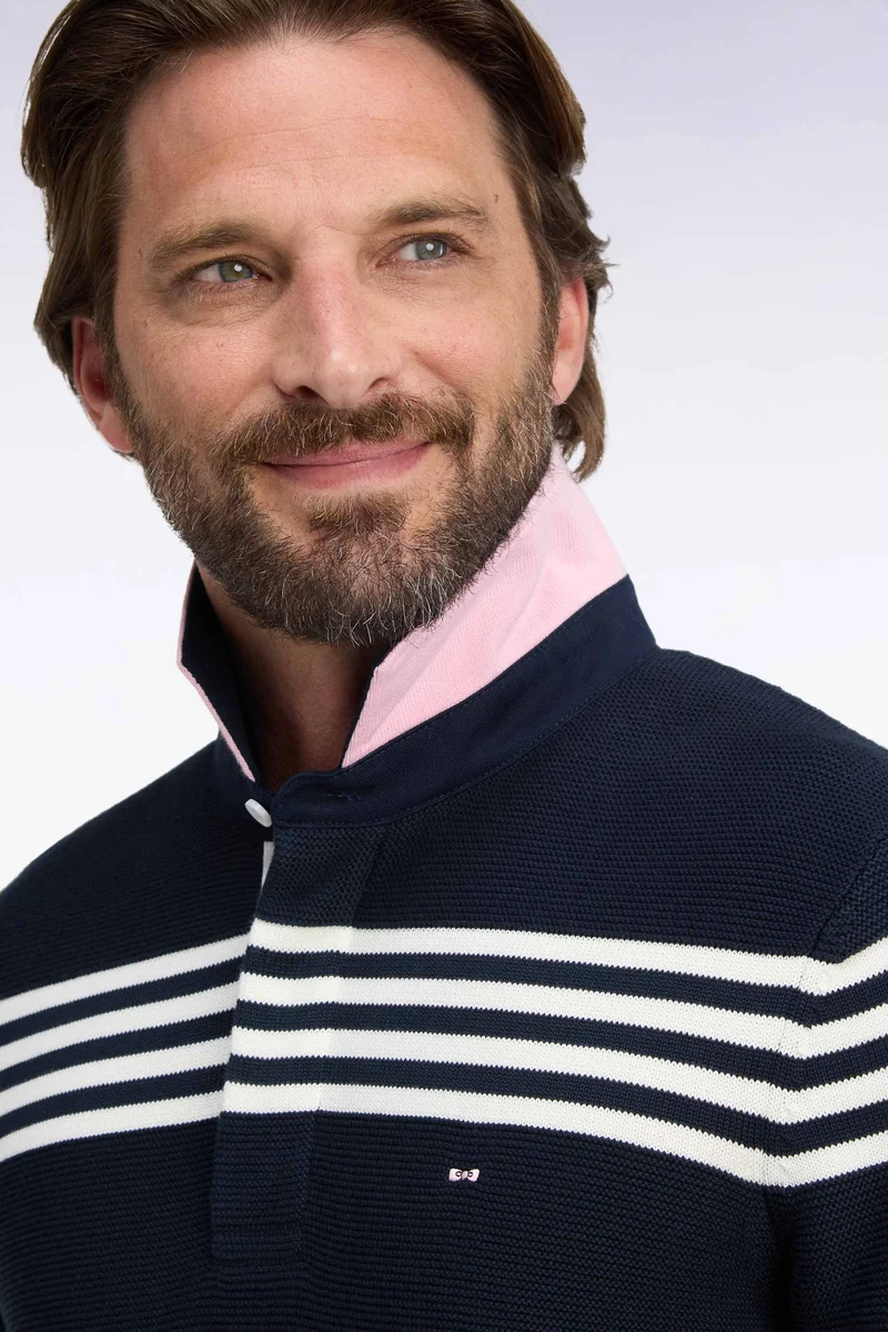 Pull à col maillot en coton écru et marine coupe droite