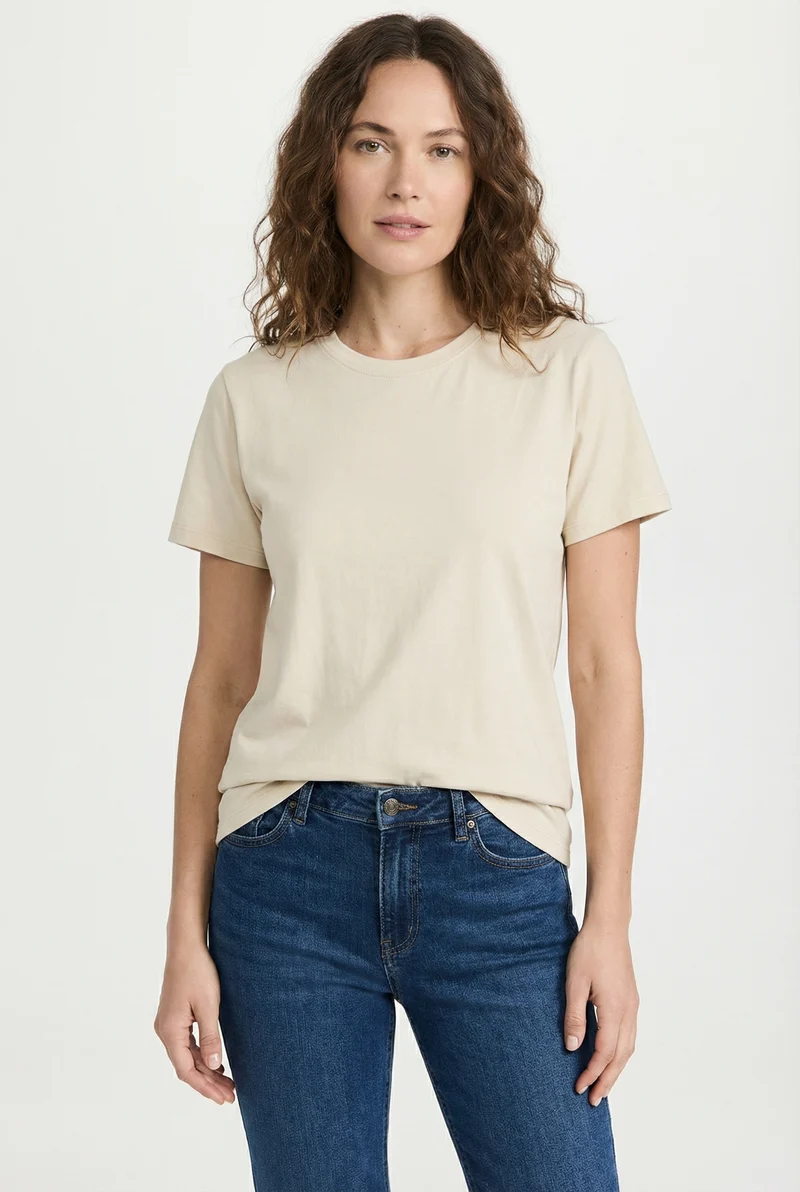 Le t-shirt essentiel à coupe classique