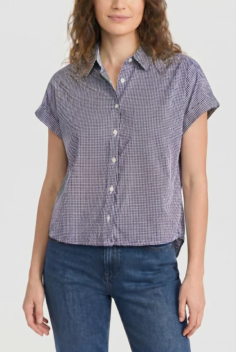 La blouse à manches courtes à motif vichy