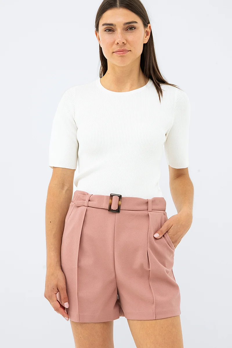 Le short chic à ceinture