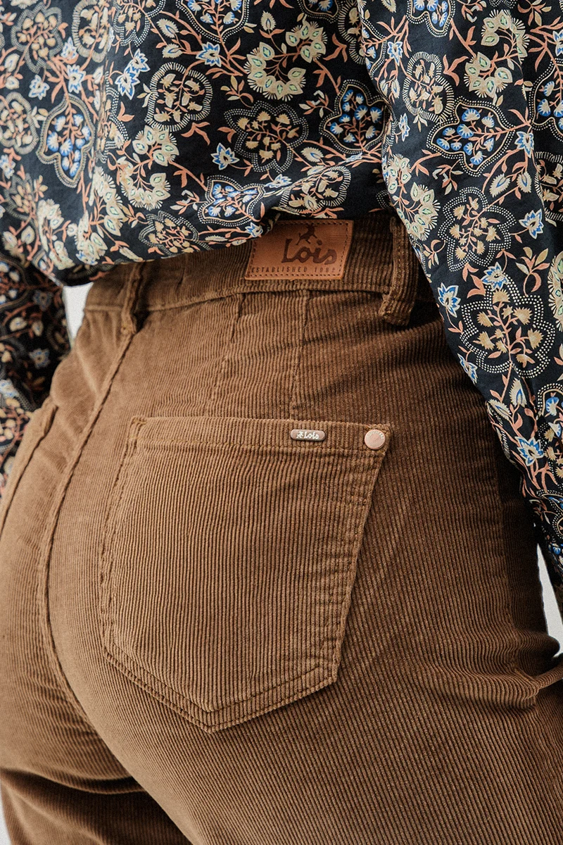 Le pantalon en velours côtelé Lois | Modèle Robie