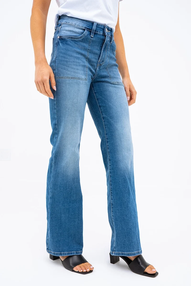 Le jeans taille haute jambe large par Suko