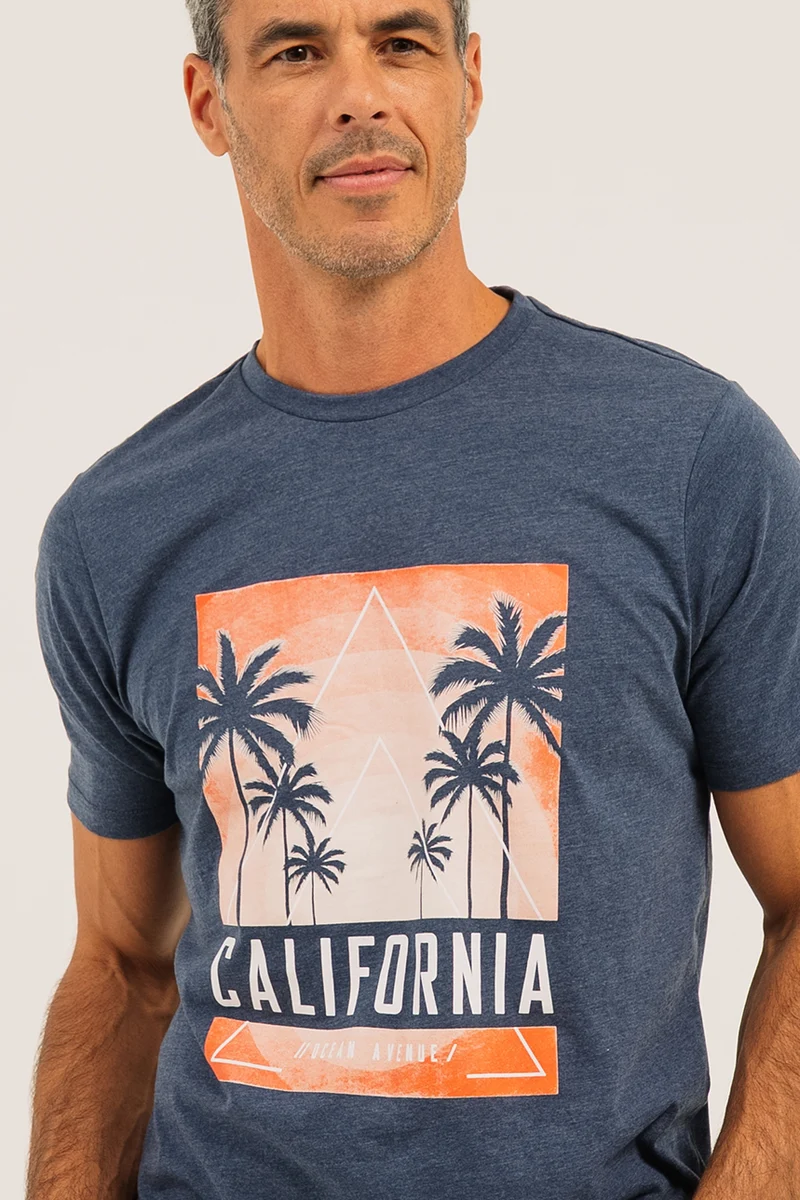 Le t-shirt imprimé