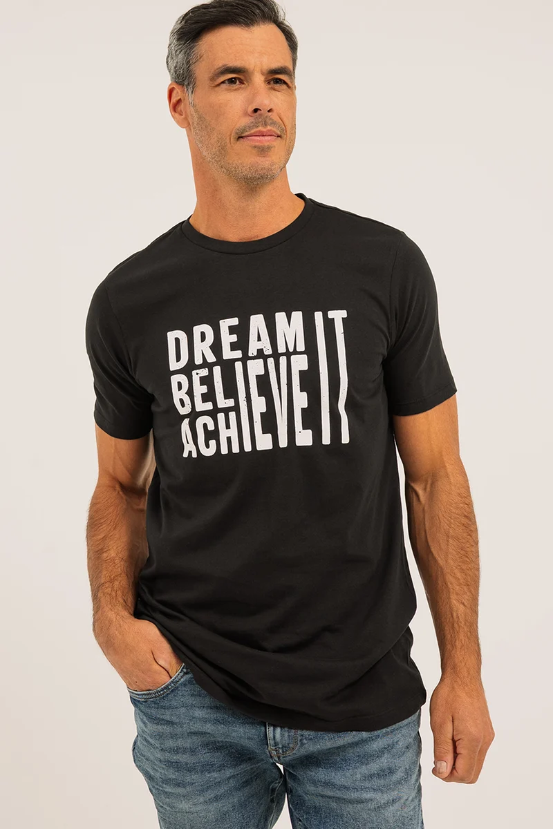 Le t-shirt imprimé