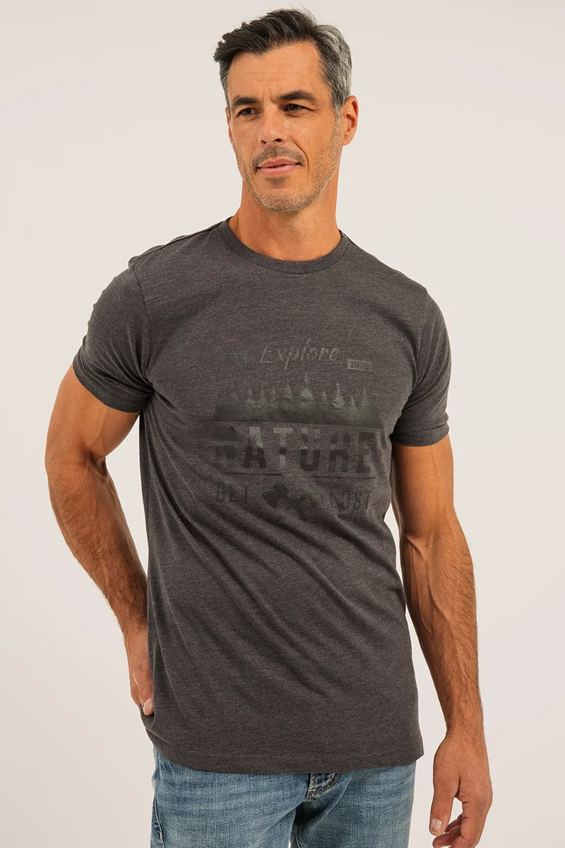 Le t-shirt imprimé
