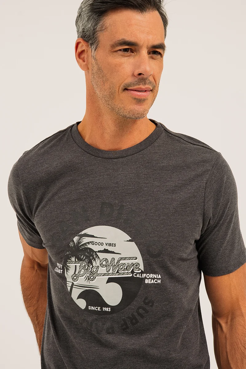 Le t-shirt imprimé