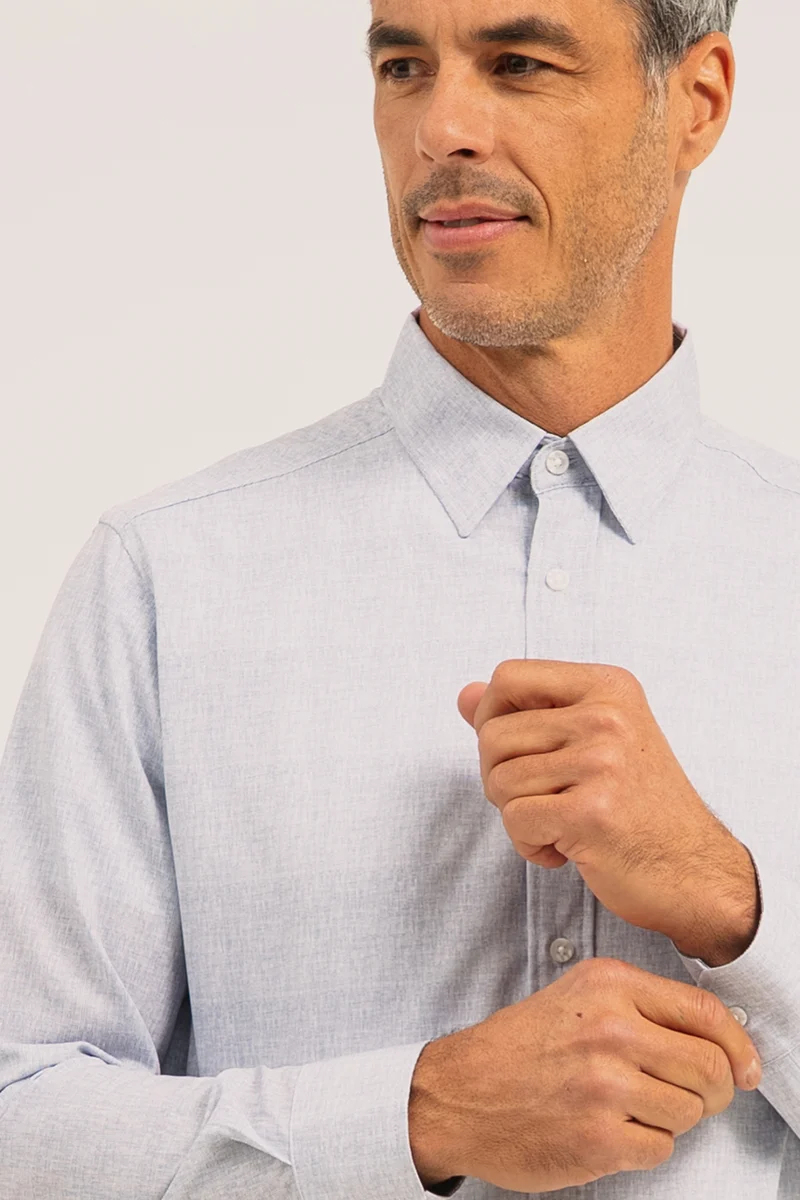 La chemise manches longues en lin
