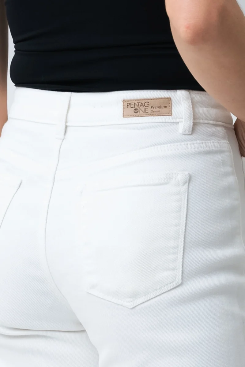 Le jeans large écourté | Modèle Lily