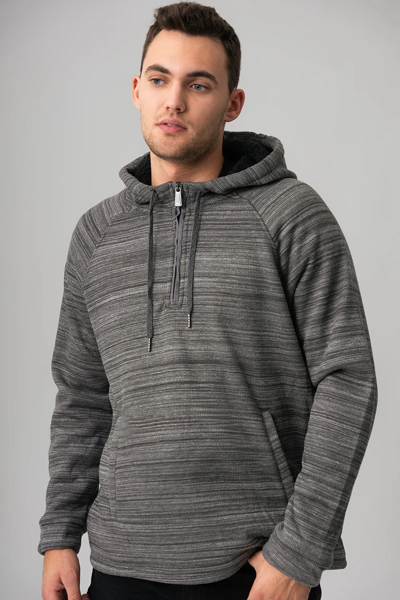 Le chandail demi-zip doublé de molleton
