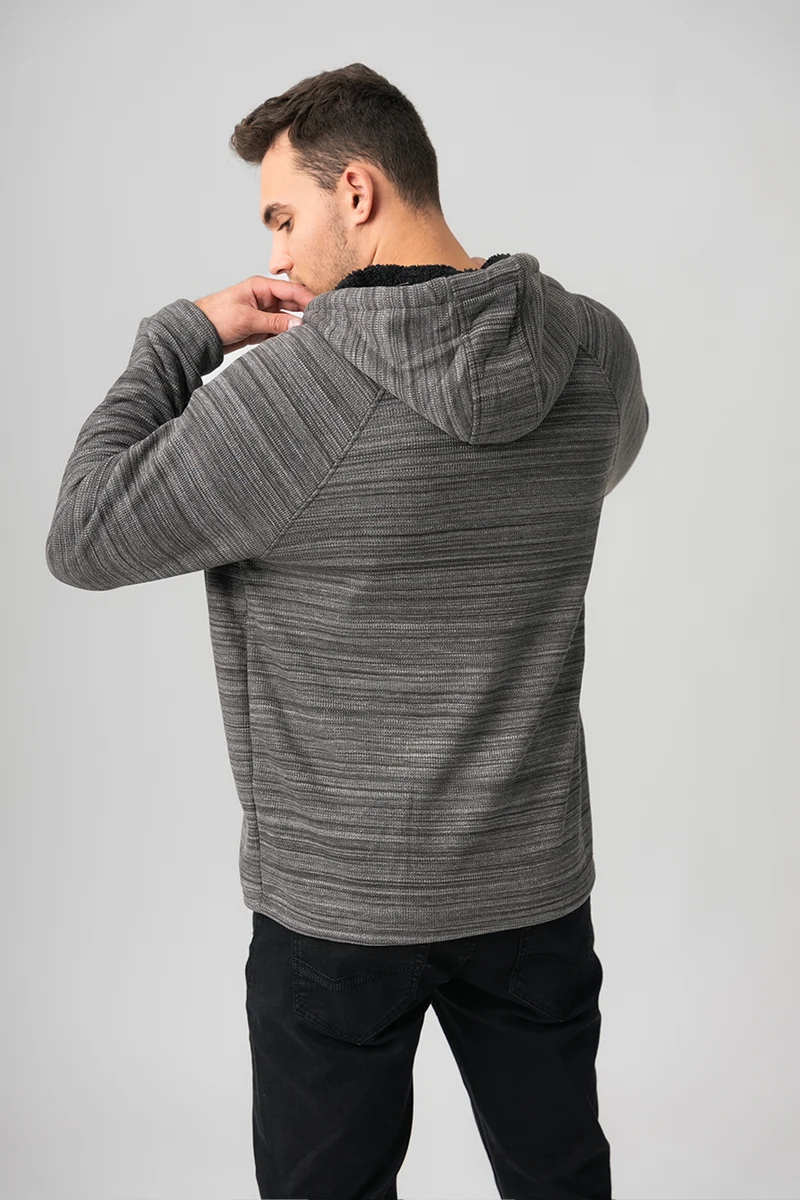 Le chandail demi-zip doublé de molleton