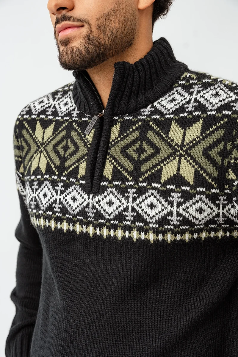Le chandail à tricot jacquard