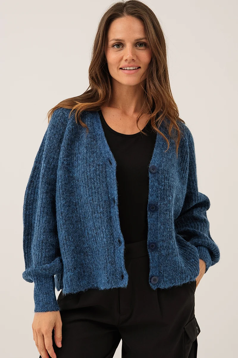 Le cardigan en tricot ample