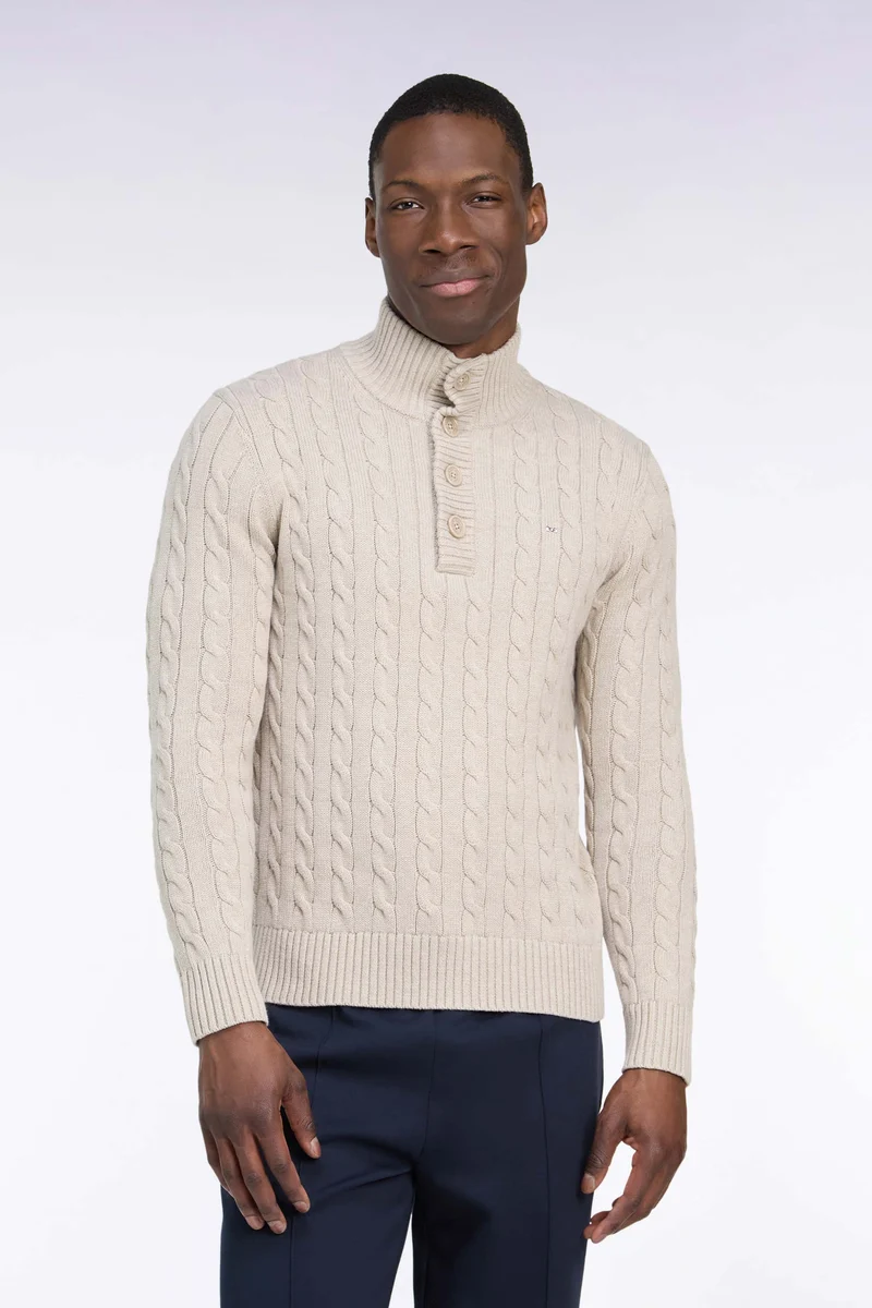 Pull à torsades col boutonné en coton beige coupe droite