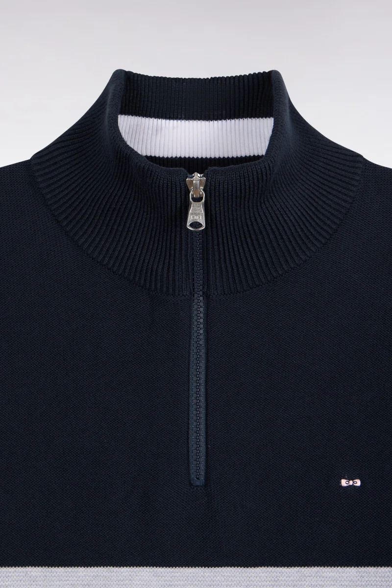 Pull à col camionneur en coton marine à découpe contrastée coupe droite