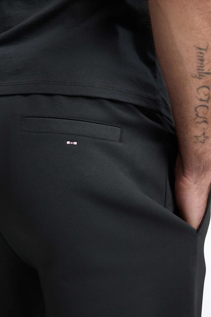 Jogging en interlock de coton stretch kaki coupe droite