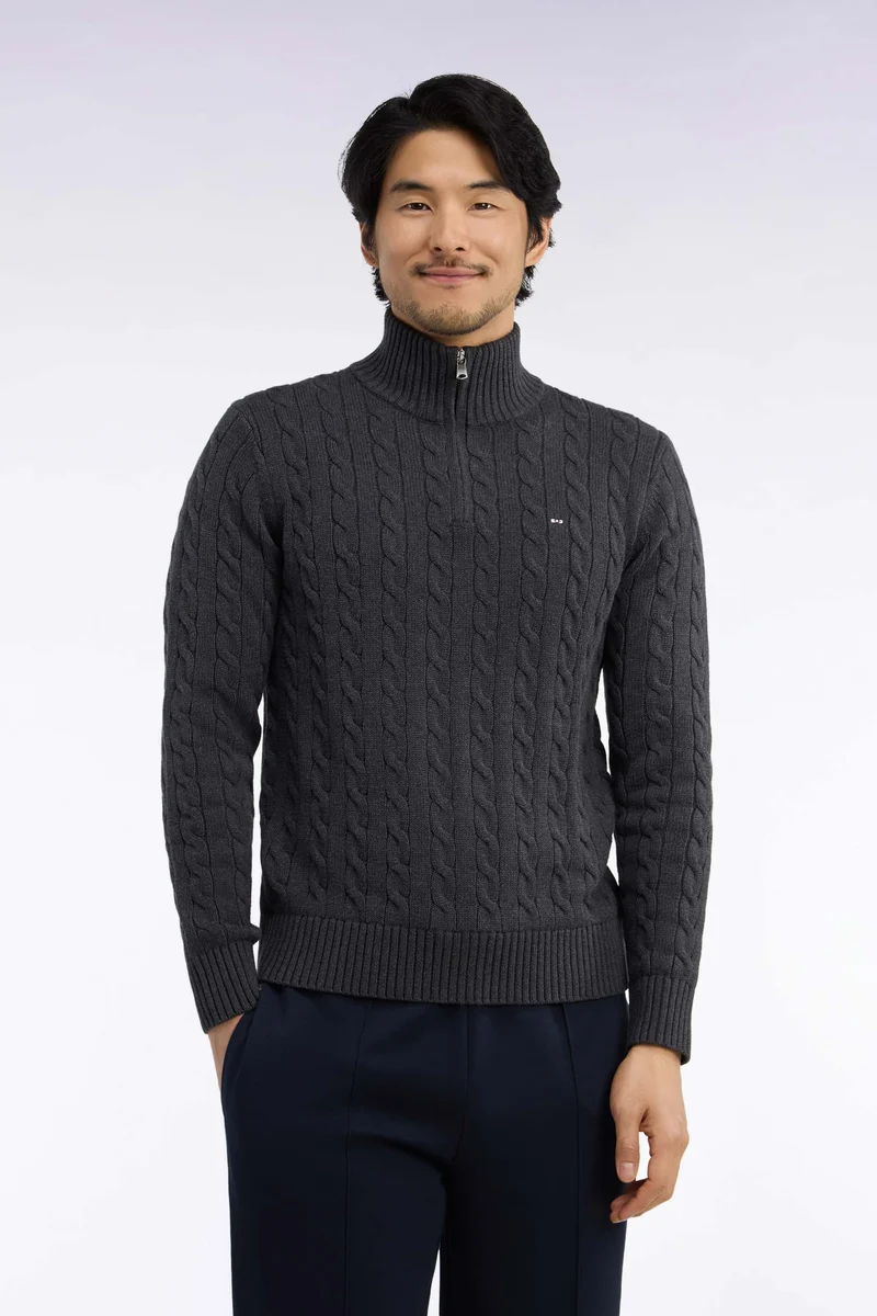 Pull à torsades à col camionneur en coton gris coupe droite
