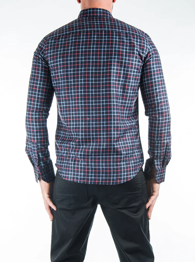 Chemise à carreaux à coupe ajustée