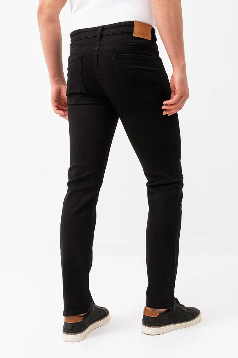 Le jeans classique jambe droite