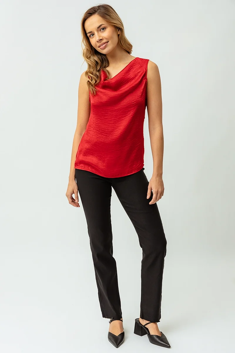 La camisole satinée col bénitier