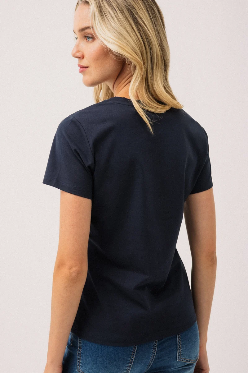 Le t-shirt basique à manches courtes