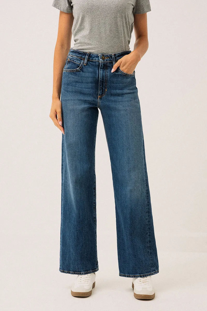 Le jeans Guess bleu medium | Modèle jambe ample